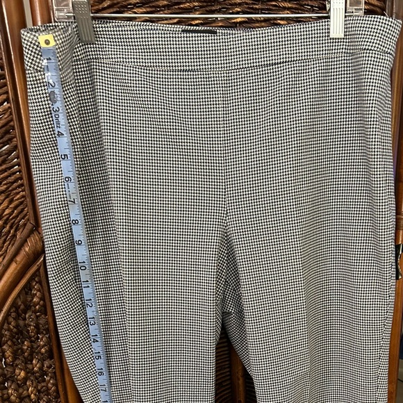 Ladies pants - Picture 1 of 5